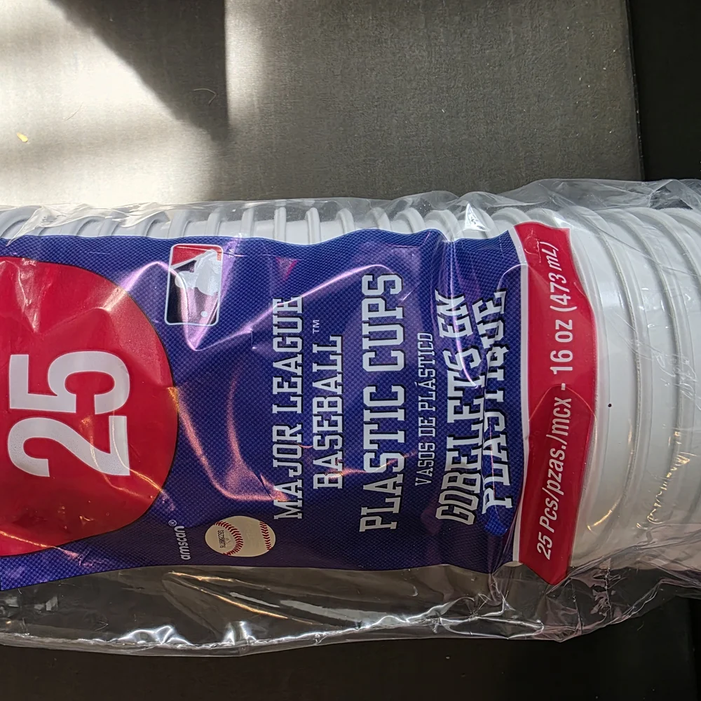 Major League Baseball Plastic Cups - Red and White